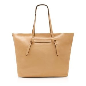 Vince Camuto Aggie Tote in Nude Leather